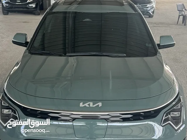 كيا نيرو 2023 كهرباء استخدام شخصي وارد كوري فل اعلى صنف مع فتحه فحص كامل بدون حوادث