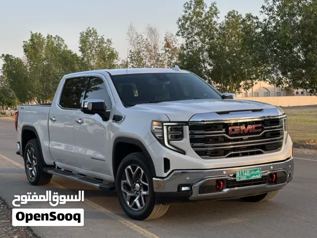 2022 جي إم سي سييرا 1500 SLT