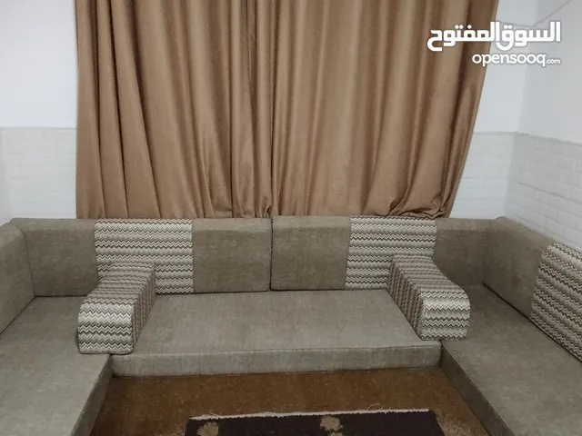 فراش عربي .