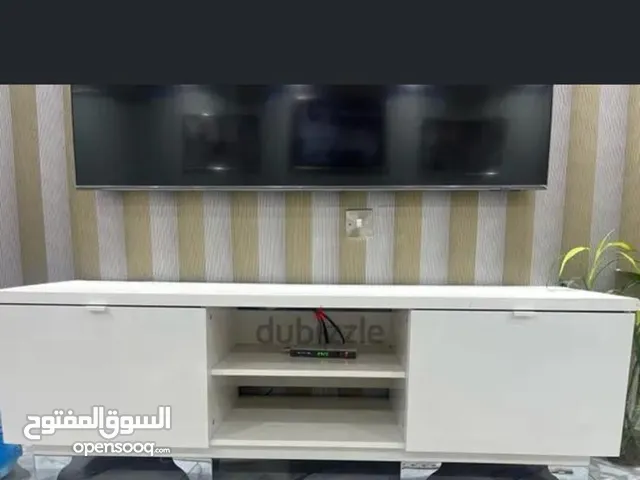 White tv unit from ikea