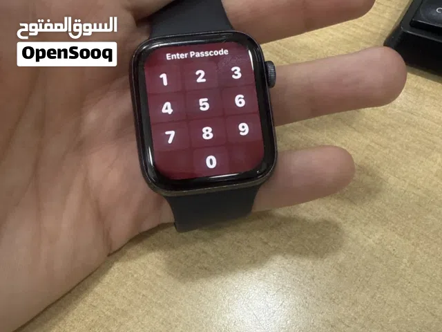 ساعة ابل se شاشة 44