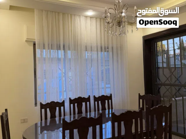 طاولةًطعامحفر هندي