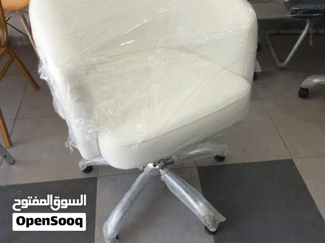 مجموعة كراسي جلد فاخرة    راحة لا مثيل لها: مصممة لتمنحك جلوسًا مريحًا وطويلاً.