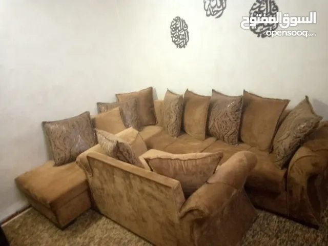 كورنر لف 7 مقاعد اللبيع