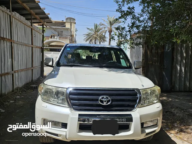 تويوتا لاندكروز 2009 gxr سته سلندر مكينه 4000 مكفولة كفاله عامه بدون ضربة