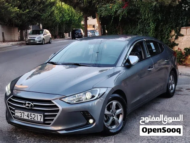 2017 هيونداي افانتي Limited