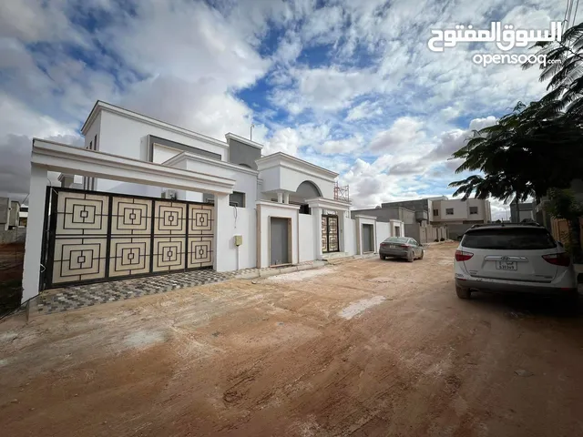 360 m2 More than 6 bedrooms Villa for Sale in Benghazi Venice