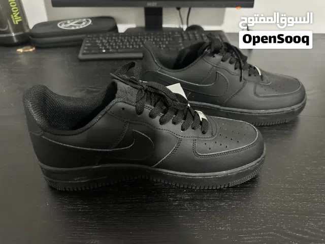 Nike Airforce 1 - Black - Size 44