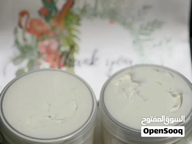 كريمات التفتيح وتنضيف  مضمونه