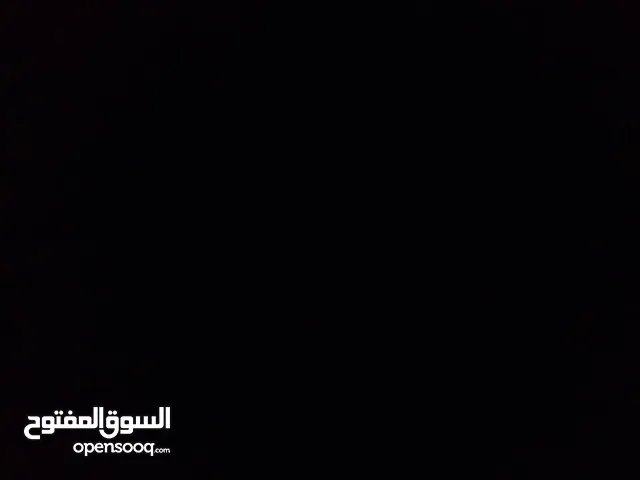 مطلوب فشر أنثى