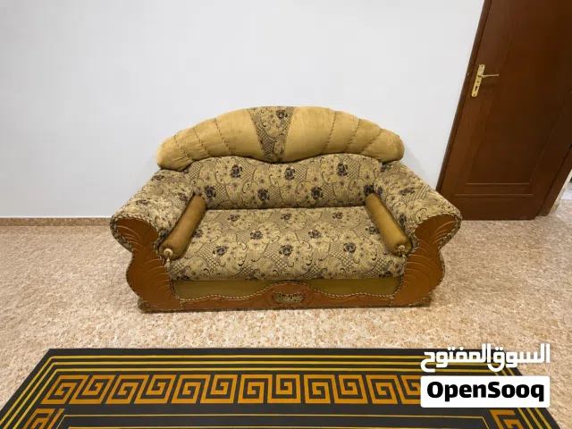قنفات 8 مقعد بحاله جيدة