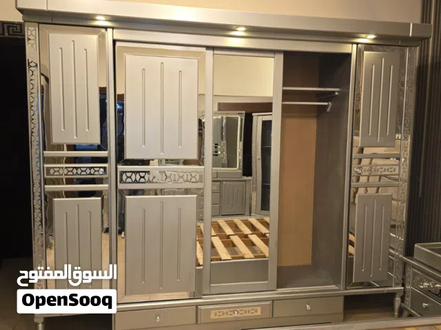 عفش بيت كامل بحال الوكالة يصلح لعرسان ملاحظة للبيع كامل