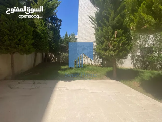 225 m2 3 Bedrooms Apartments for Sale in Amman Al Gardens