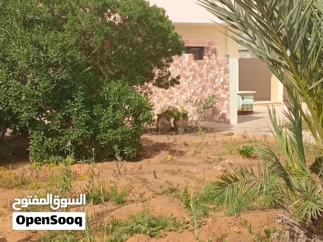فيلا للبيع ... معطي بمليون