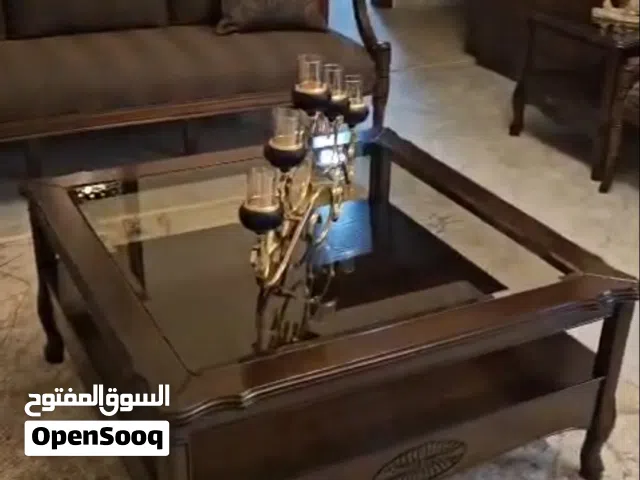 طقم كنب مع طاولات