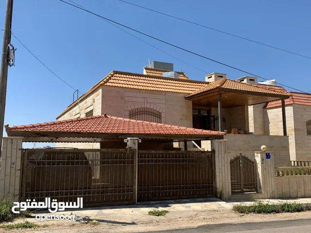480m2 More than 6 bedrooms Villa for Sale in Amman Marj El Hamam