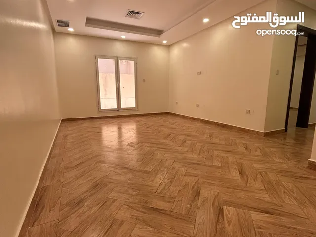 شقة مع شهر مجاني للإيجار في الفنيطيس