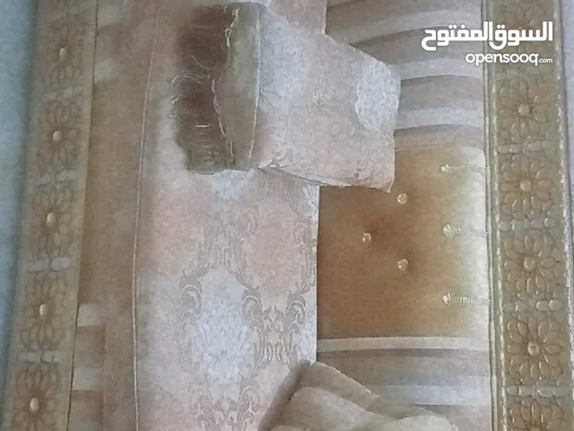 طقم كنب مستعمل في حالة جيدة