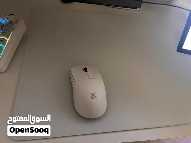 ماوس باد زجاجي ابيض 45x40 للبيع /  White Glass Mousepad 45x40 for sale