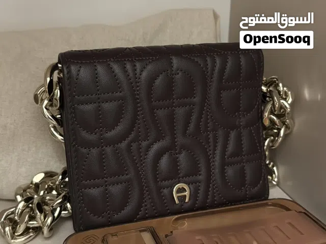 Burgundy Other for sale  in Muharraq