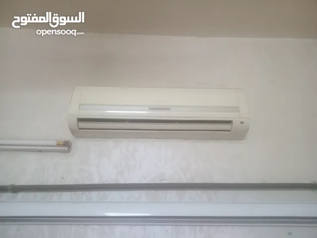 Hyundai 2.5 - 2.9 Ton AC in Zarqa
