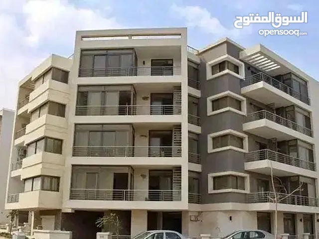 # شقه للبيع في القاهره الجديده كمبوند تاج سيتي التجمع الاول بالتقسيط