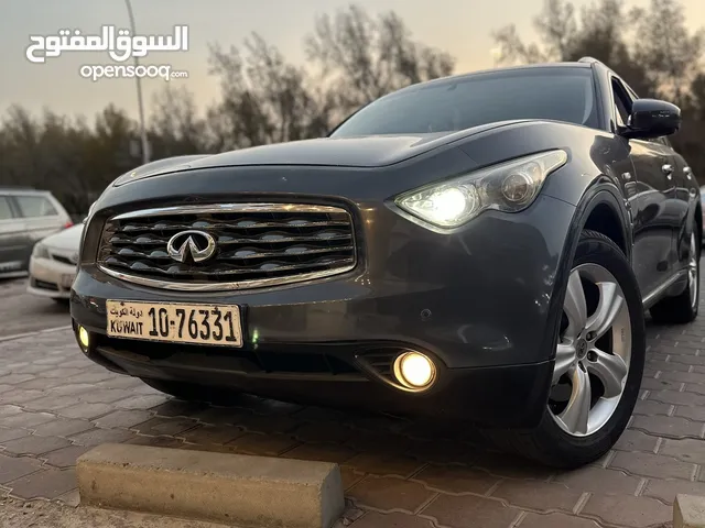 Infiniti FX 35 2011 175,000KM Driven only Excellent Condition (بحاله ممتاذ)