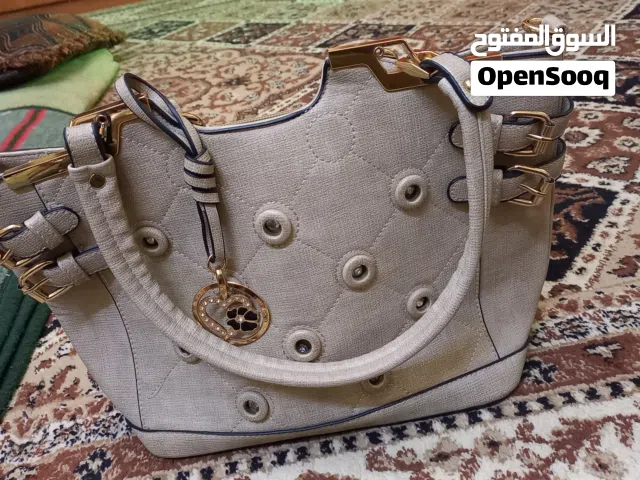 Shoulder Bags Beige for sale  in Zarqa