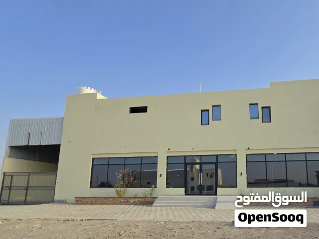 مخزن ومعرض للايجار بركاء-Warehouse and showroom for rent in Barka