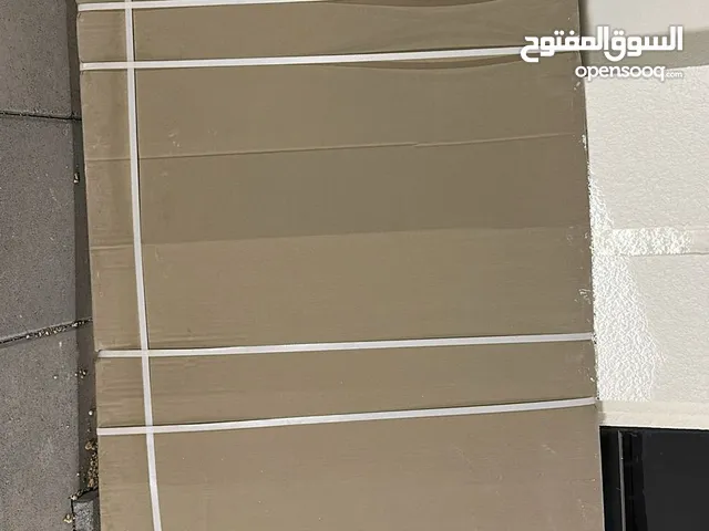 حاجز زجاجي للحمامات جديد غير مستعمل من بيللا ممتاز لدورات المياه