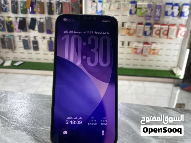 13برو ماكس نظيف الهاتف
