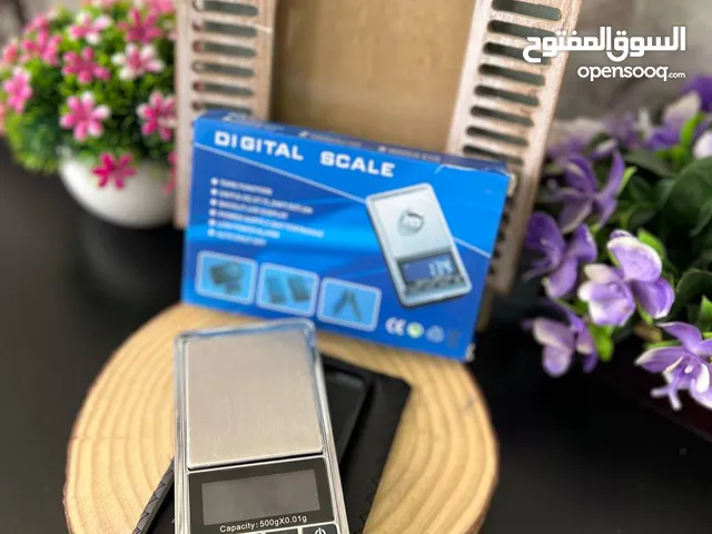 ميزان الجيب الرقمي بتصميم أنيق