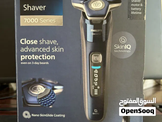 Phillips Shaver with Skin IQ technology & Nano-SkinGlide Coating