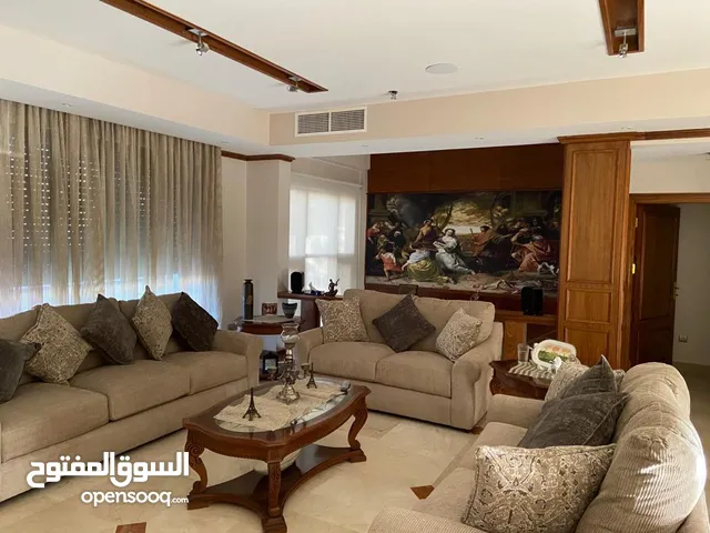 800m2 More than 6 bedrooms Villa for Sale in Amman Dabouq