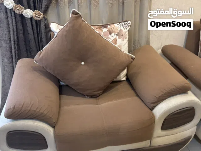 تخم تركي يتكون من 5 قطع 2 كبار و2 كراسي وحدا ابو 2