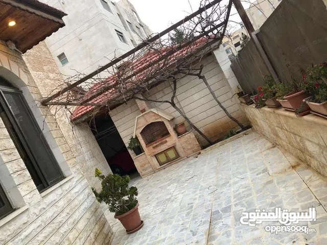 245 m2 4 Bedrooms Apartments for Sale in Amman Khalda