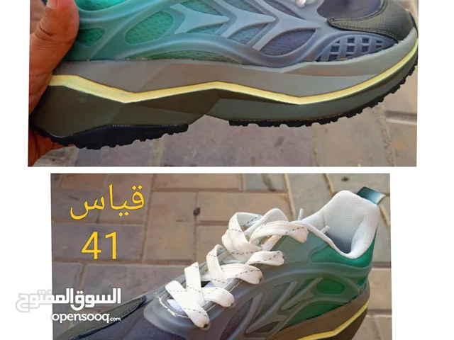 شوز رياضي سبور
