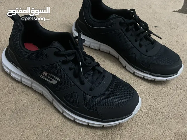 39 Sport Shoes in Amman