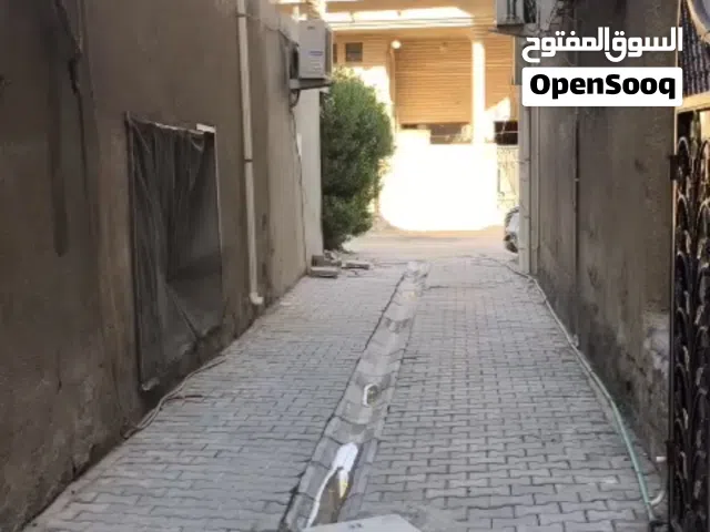 65 m2 2 Bedrooms Townhouse for Rent in Baghdad Adamiyah