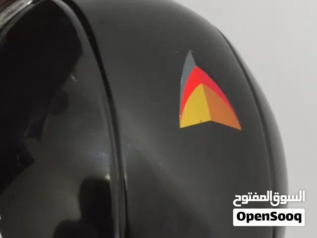 خوذة دراجة للبيع جديدة
