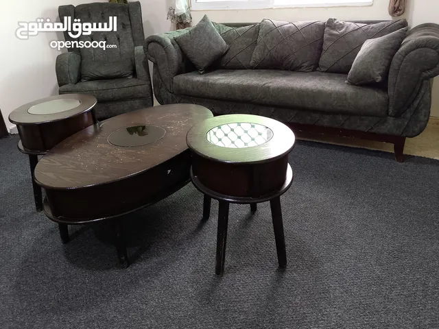 طقم كنب للبيع بحالة جيدة