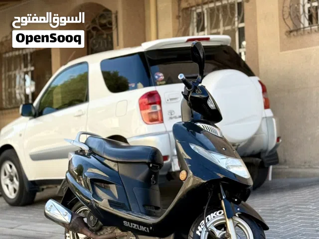 للبيع سكوتر (suzuki) An125 (2015)