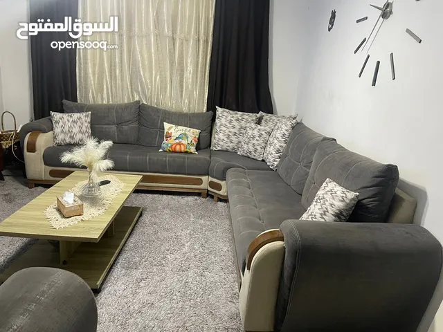 غرفة جلوس كاملة للبيع قابل للتفاوض