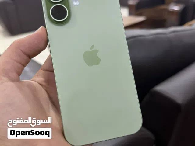 ايفون 17  مشحون ثلاثه مرات فقط