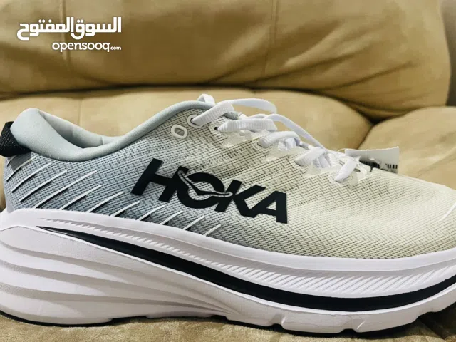 احذيه رياضيه .. هوكا..اسيكس.. مشي وهايكينج.. وغيره