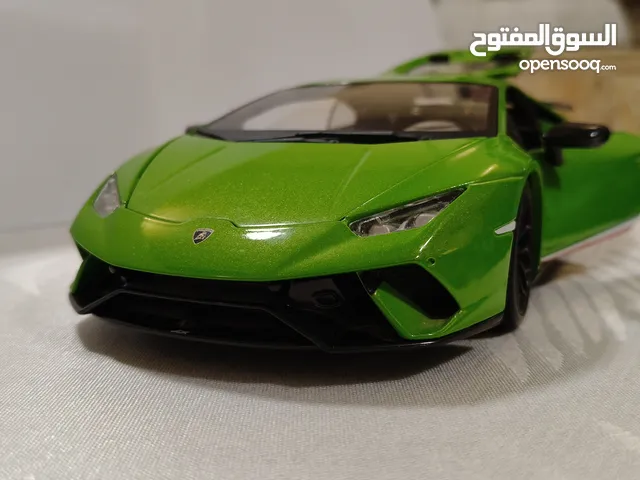 مجسم لامبوركيني هوركان black edition