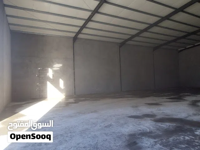 2 هنقر للايجار المسقوف 1000المتر