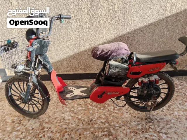 دراجه شحن مستعمله 4بطاريات 100  وبيه مجال