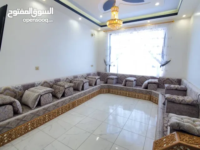 180 m2 3 Bedrooms Apartments for Rent in Sana'a Bayt Baws