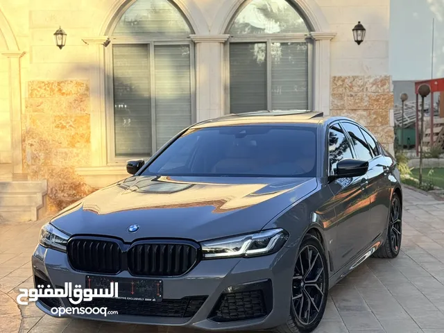 BMW 2023 530i وارد الشركه